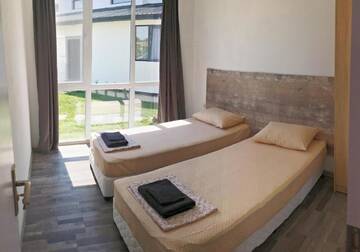 Фото номера Люкс, вид на сад Гостевой дом Karia Apartments г. Шабла 4