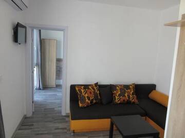Фото номера Люкс, вид на сад Гостевой дом Karia Apartments г. Шабла 18